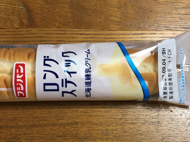 フジパン　ロングスティック　北海道練乳クリーム　東京スカイツリー