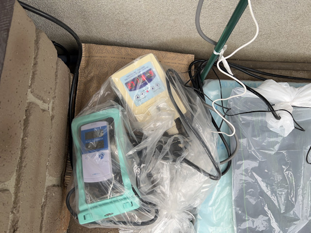 ビニール温室 加温　温度コントローラ